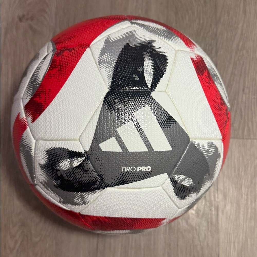 New Adidas Men Tiro Pro Ball Size 5 Retail $120
